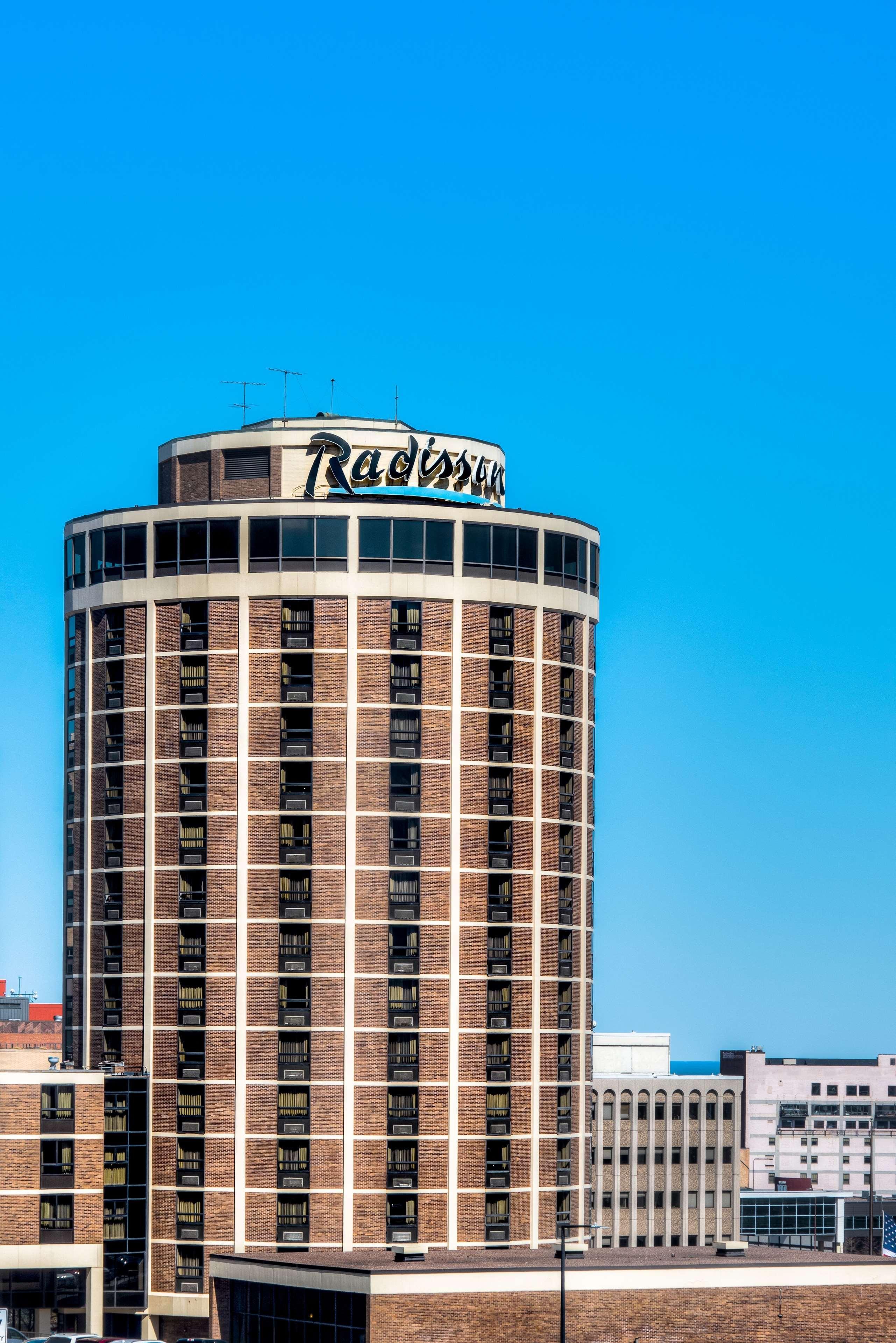 Radisson Hotel Duluth-Harborview Exterior photo