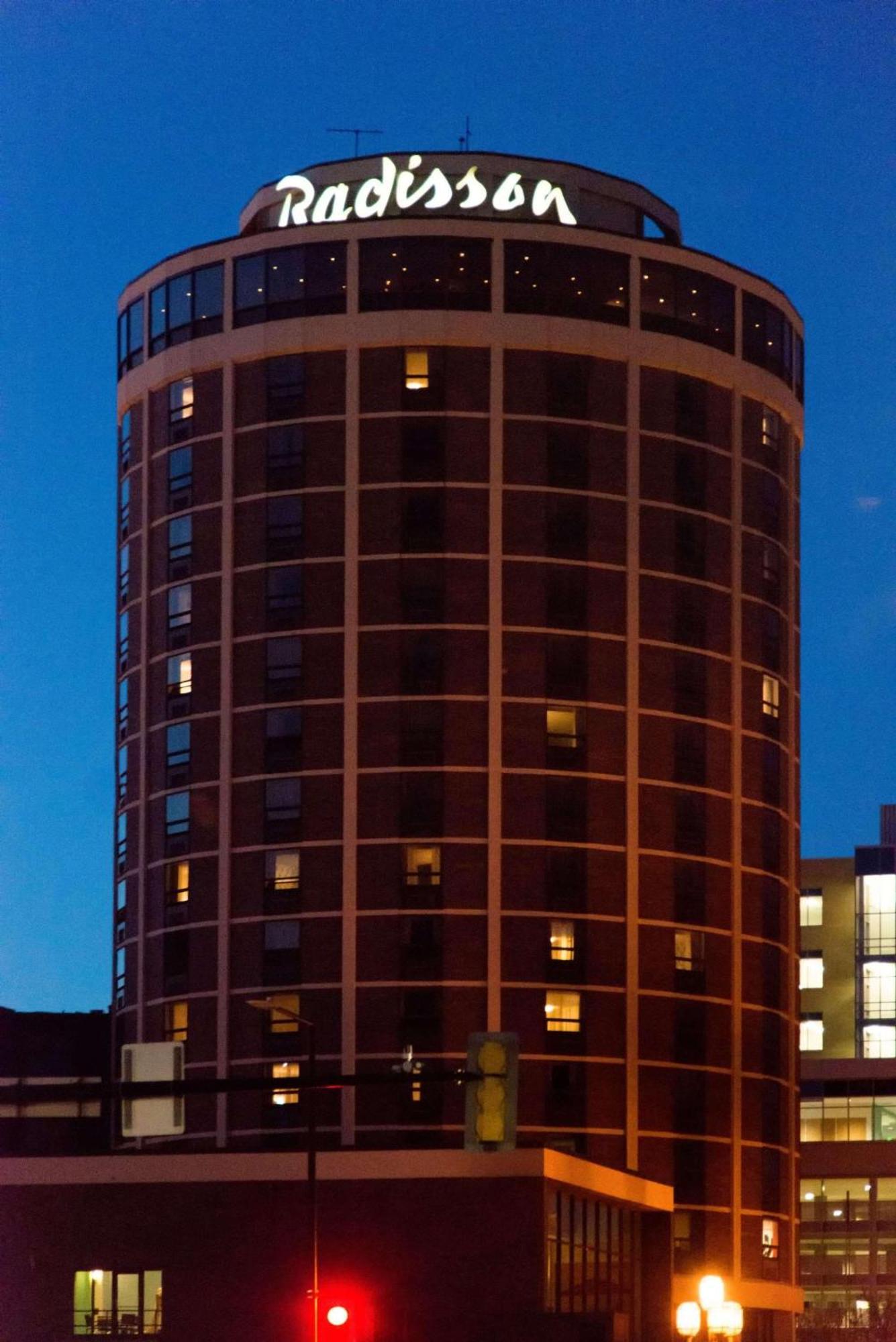 Radisson Hotel Duluth-Harborview Exterior photo