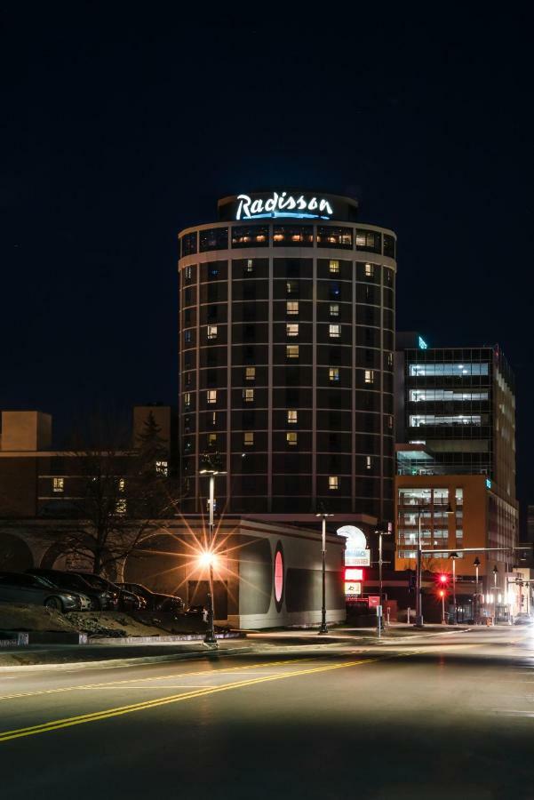 Radisson Hotel Duluth-Harborview Exterior photo