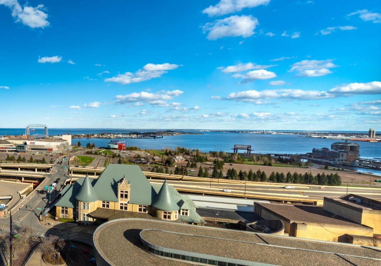 Radisson Hotel Duluth-Harborview Exterior photo